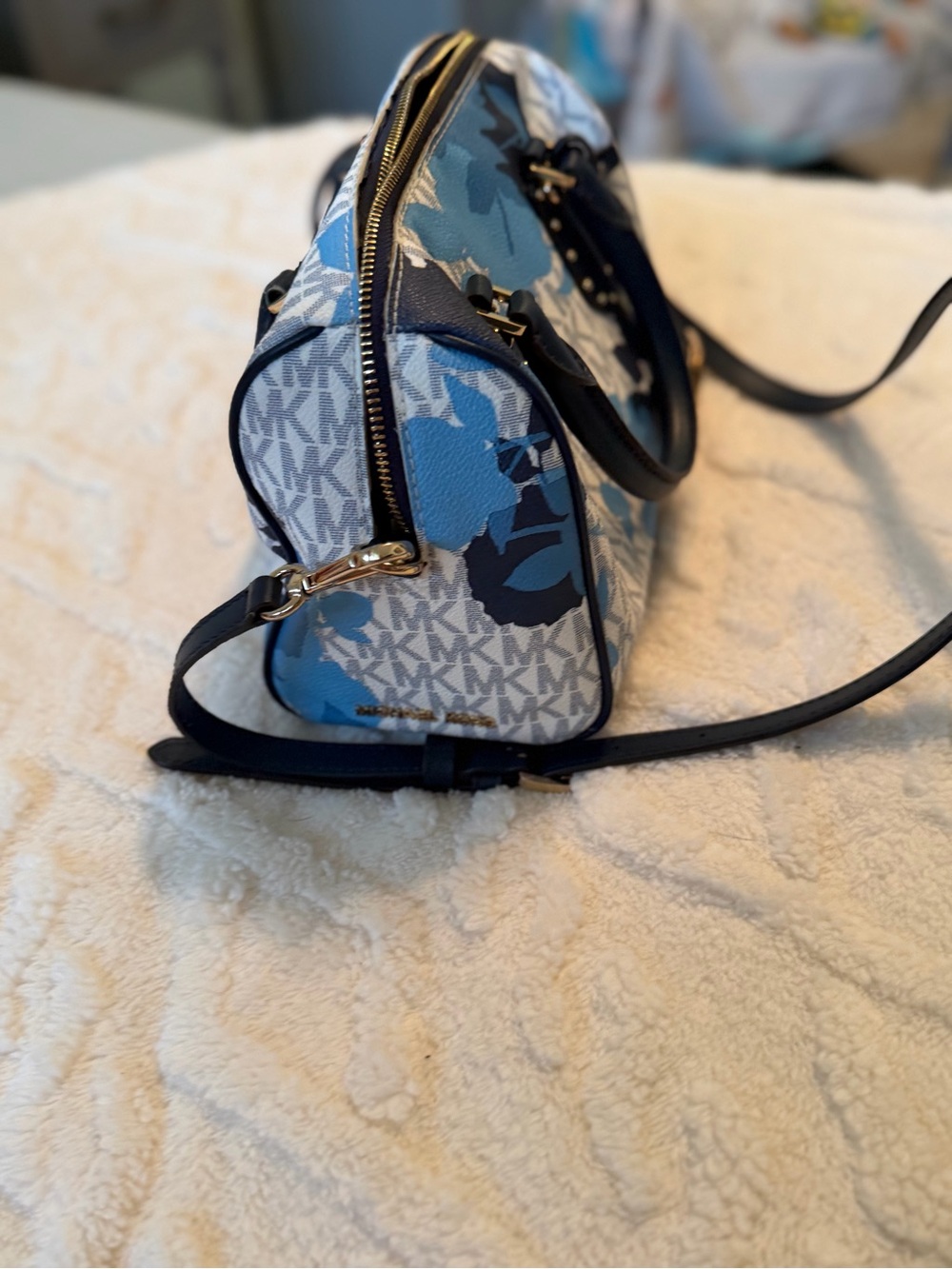 Michael Kors Blue Floral MK Logo Crossbody Bag - Picture 2 of 4